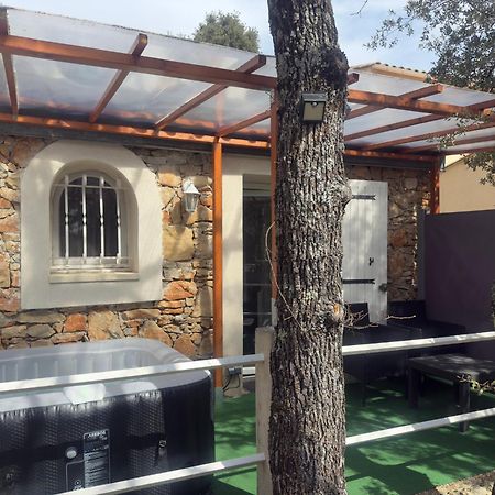 Votre Cocon En Pierre Et Son Spa En Option Gite Le Repos Des Chenes Régusse Exterior photo