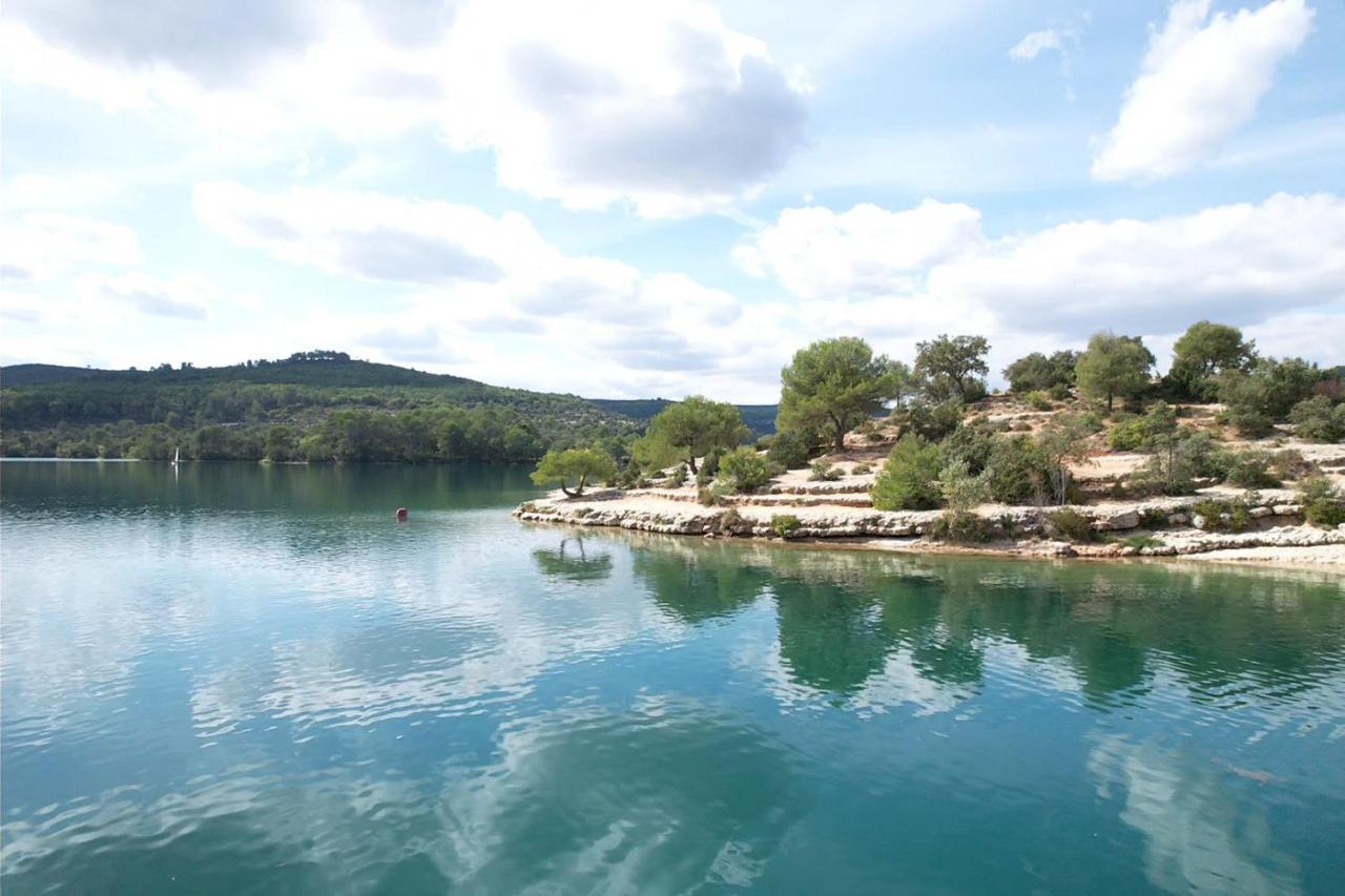 Votre Cocon En Pierre Et Son Spa En Option Gite Le Repos Des Chenes Régusse Exterior photo